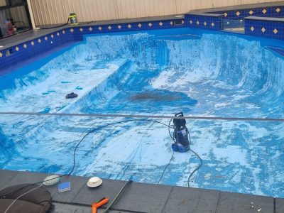 pool cleaning near me western sydney